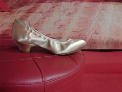 SCARPE DA BALLO CHIUSA DECOLTE TACCO 3 RASO COD.23T3NEW Tecnodanza